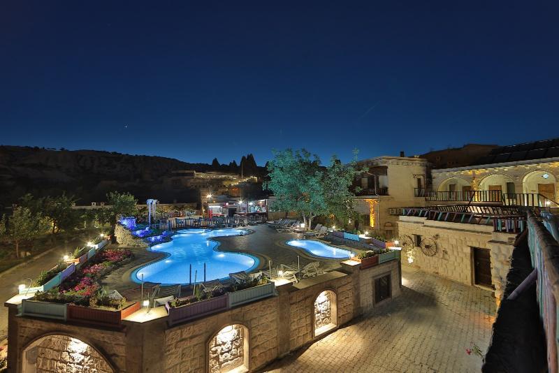 Holiday Cave Hotel Гореме Экстерьер фото