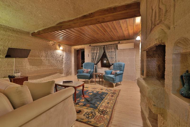Holiday Cave Hotel Гореме Экстерьер фото