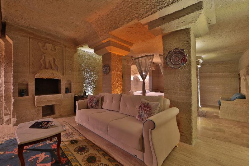 Holiday Cave Hotel Гореме Экстерьер фото